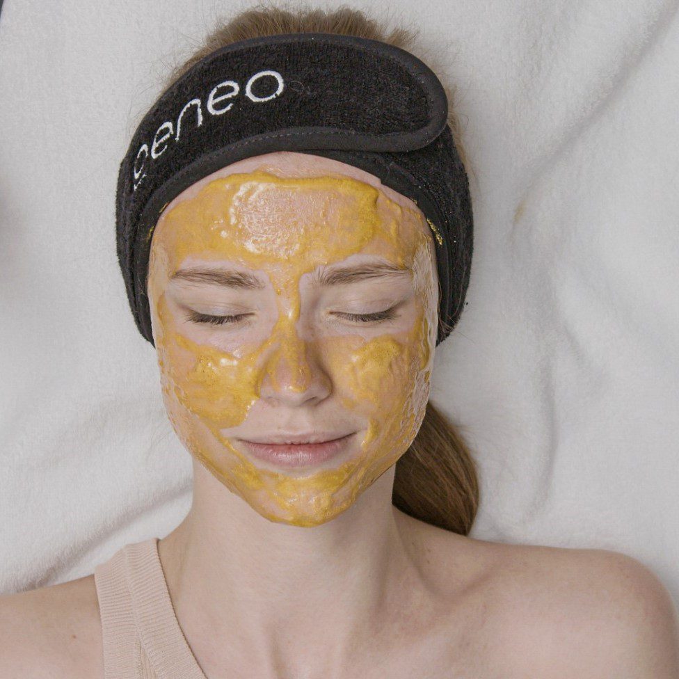 Geneo Glam - Pure Gold Facial